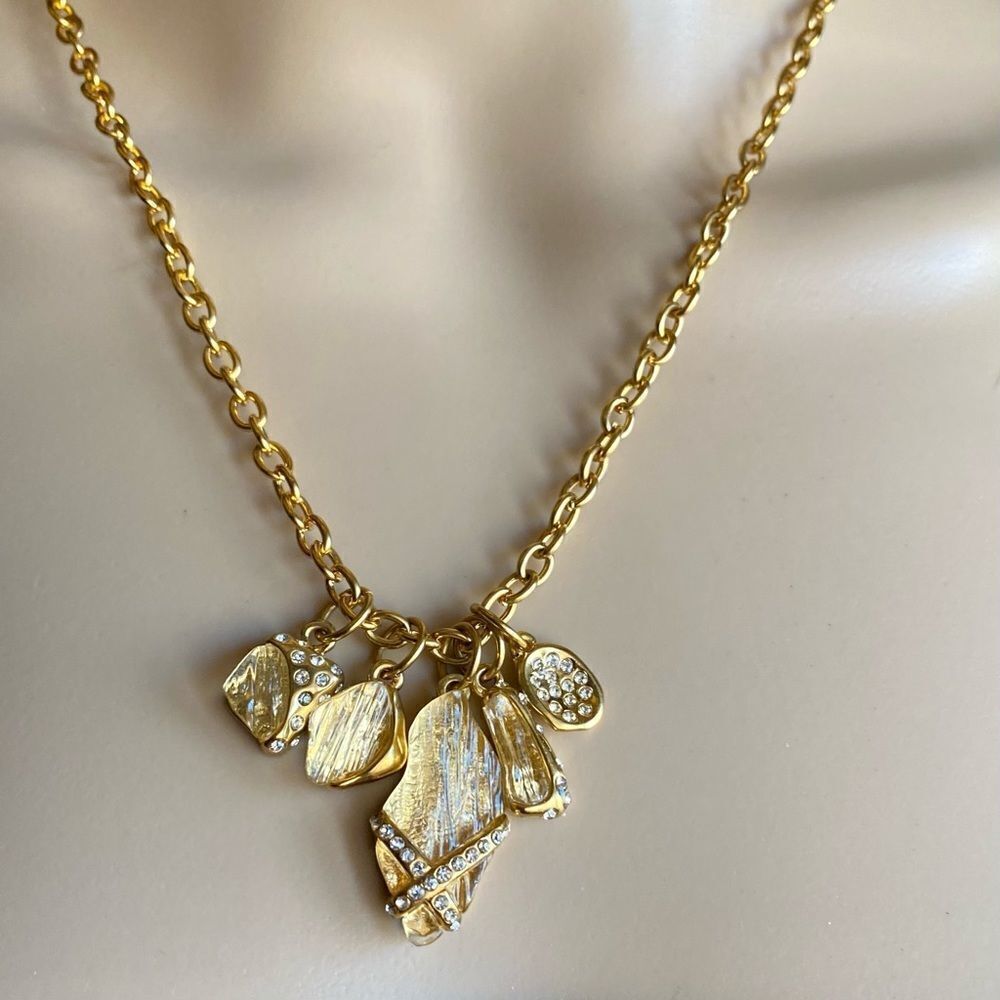 𝅺10021 Kara Ross charm necklace